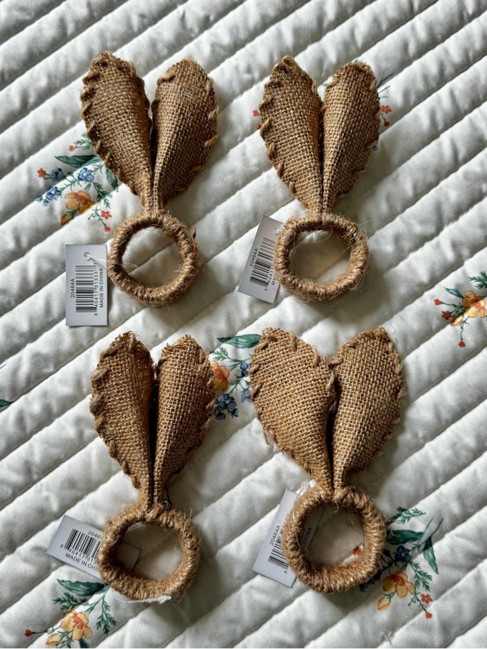 NWT The Royal Standard Bunny Ear Napkin Rings Set of 4, Natural Burlap